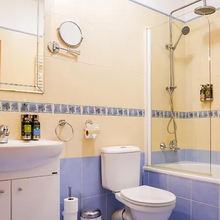 Gizela Apartament *